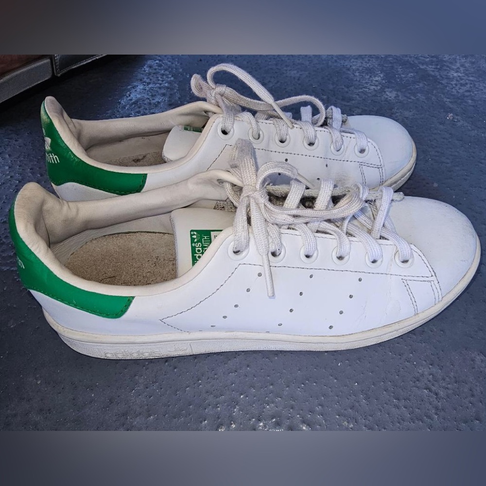 Adidas Stan Smith Sneakers- White & Green - SIZE 6